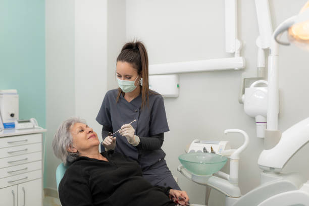 Best Emergency Tooth Extraction in Spurgeon, TN